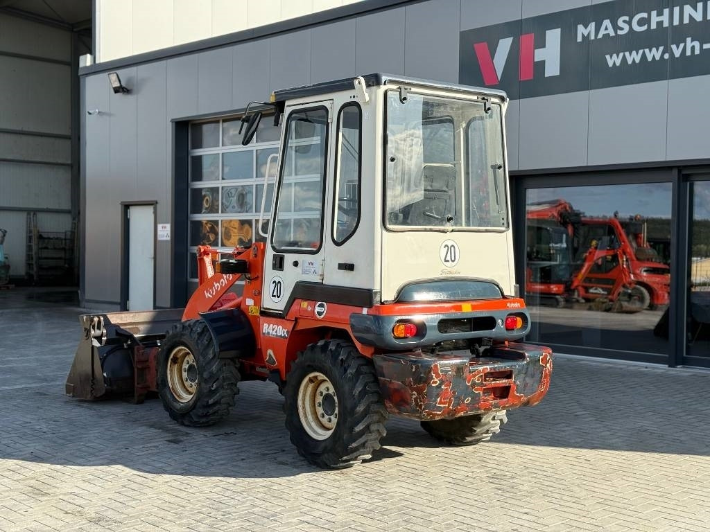 Kubota R 420 - Pá carregadora de rodas: foto 3 Kubota R 420 - Pá carregadora de rodas: foto 3