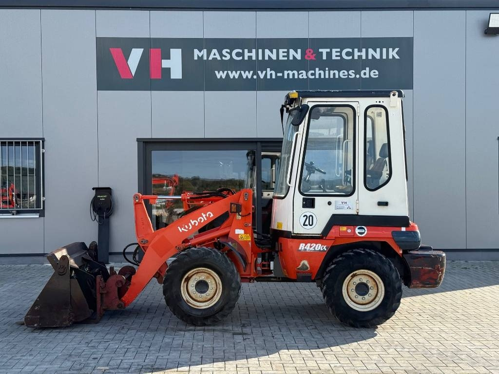 Kubota R 420 - Pá carregadora de rodas: foto 1 Kubota R 420 - Pá carregadora de rodas: foto 1
