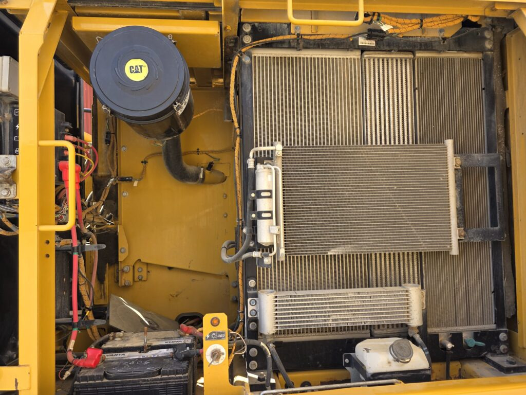 CAT 323FL - Escavadora de rastos: foto 5 CAT 323FL - Escavadora de rastos: foto 5