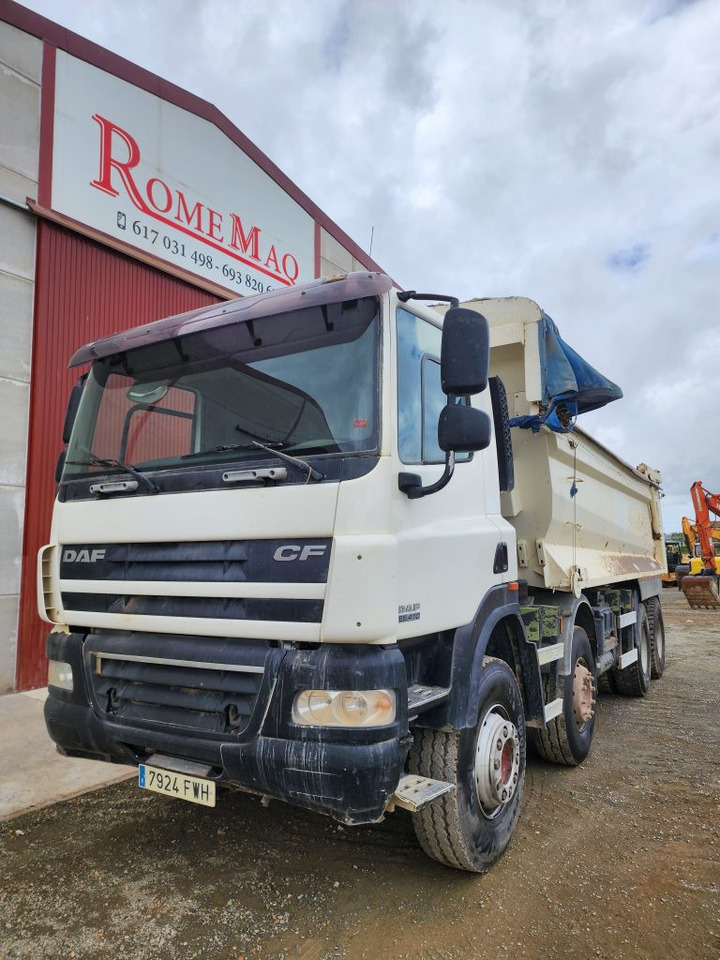 DAF 85.410 8×4 - Camião basculante: foto 2 DAF 85.410 8×4 - Camião basculante: foto 2