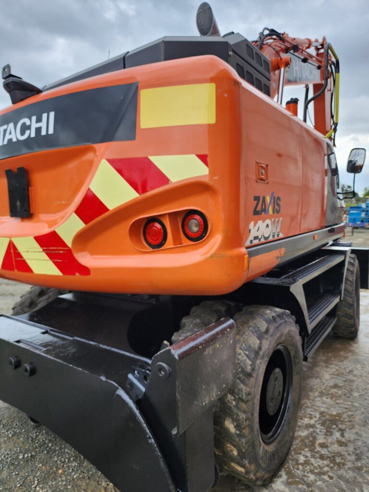 HITACHI ZX140W-6 - Escavadeira de rodas: foto 3 HITACHI ZX140W-6 - Escavadeira de rodas: foto 3