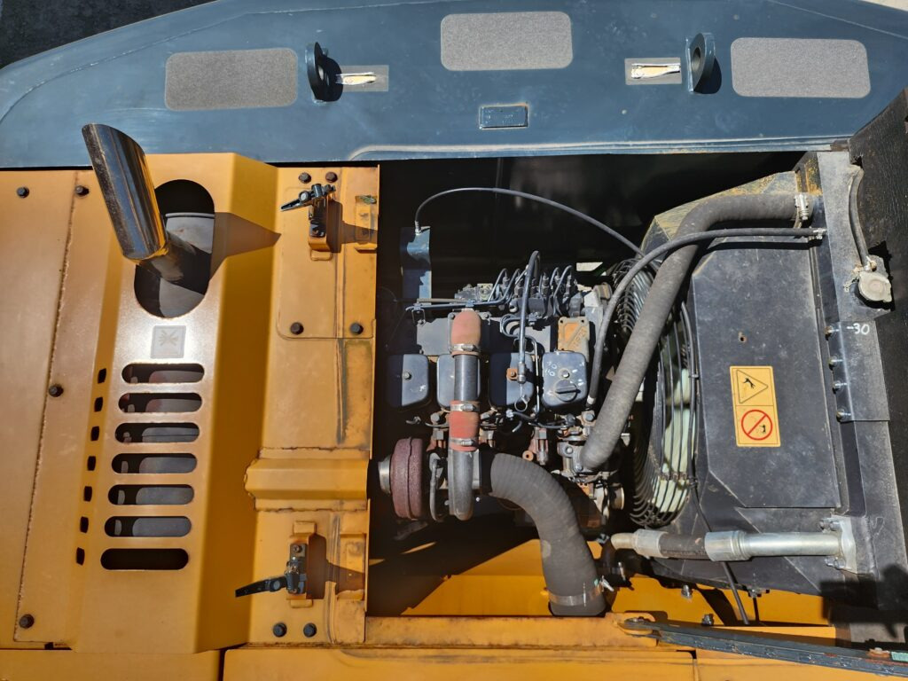 HYUNDAI R210 NUEVA - Escavadora de rastos: foto 5 HYUNDAI R210 NUEVA - Escavadora de rastos: foto 5