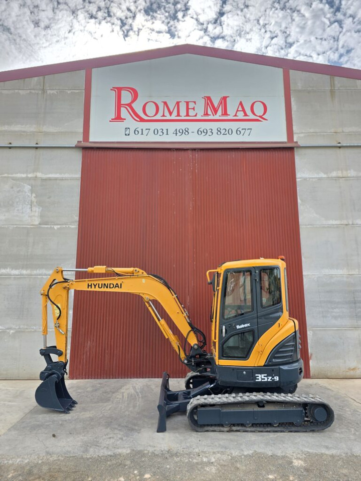 HYUNDAI ROBEX 35Z-9 - Mini escavadeira: foto 1 HYUNDAI ROBEX 35Z-9 - Mini escavadeira: foto 1