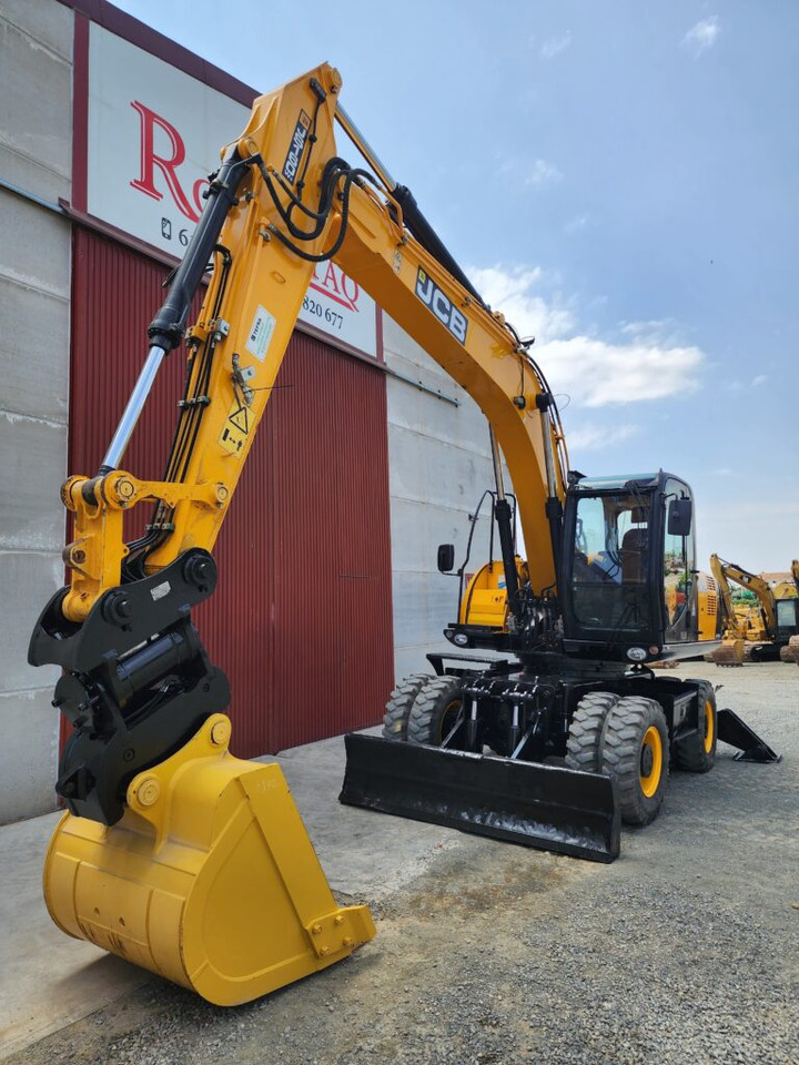 JCB JS160W T4F - Escavadeira de rodas: foto 2 JCB JS160W T4F - Escavadeira de rodas: foto 2