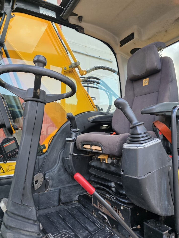 Escavadeira de rodas JCB JS200WT4: foto 9 Escavadeira de rodas JCB JS200WT4: foto 9