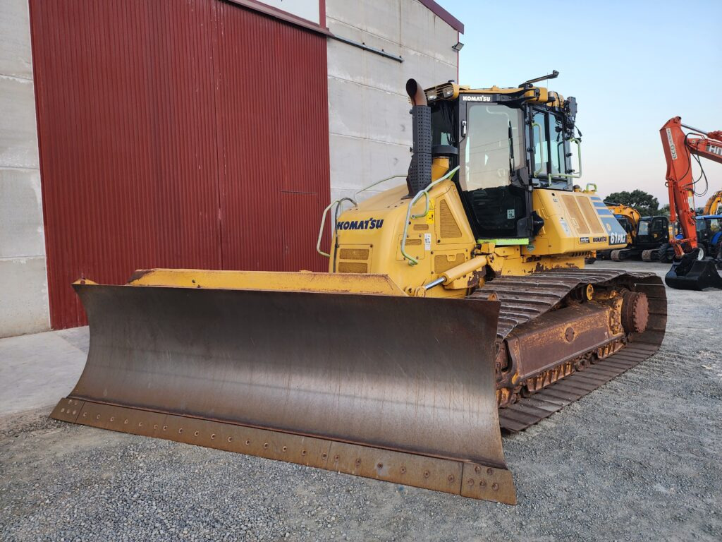 KOMATSU D61PX-24 - Buldôzer: foto 3 KOMATSU D61PX-24 - Buldôzer: foto 3