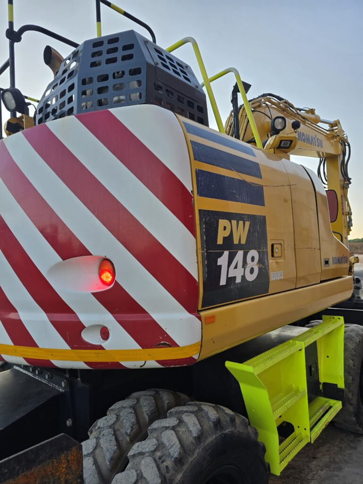 KOMATSU PW148-11 - Escavadeira de rodas: foto 5 KOMATSU PW148-11 - Escavadeira de rodas: foto 5