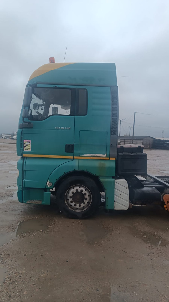 MAN TGA 18440 - Camião transporte de veículos: foto 4 MAN TGA 18440 - Camião transporte de veículos: foto 4