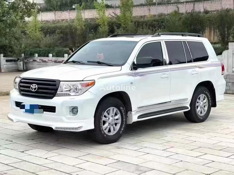 Toyota Land Cruiser - SUV: foto 1 Toyota Land Cruiser - SUV: foto 1