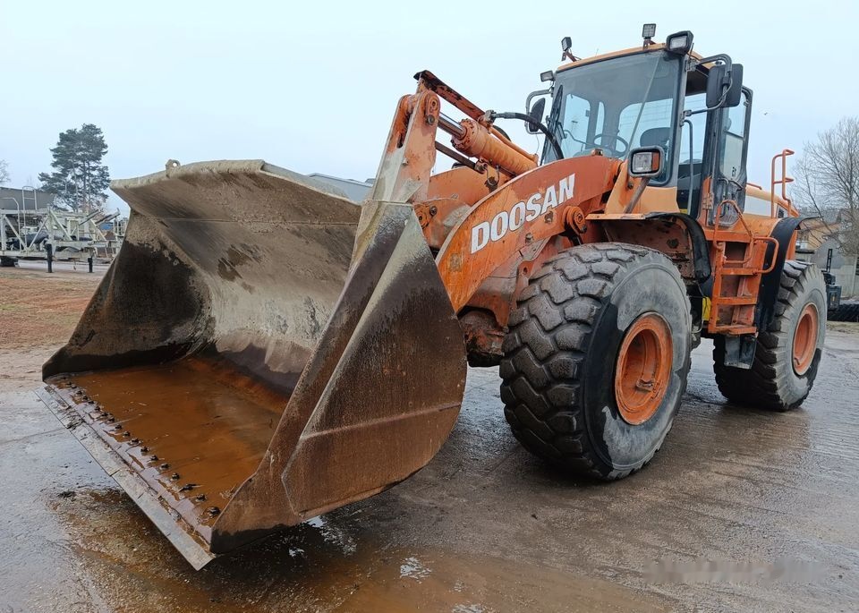 Doosan DL 400 - Pá carregadora de rodas: foto 2 Doosan DL 400 - Pá carregadora de rodas: foto 2