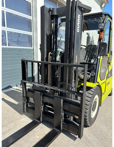 Clark C 50 SD Dieselstapler 5000kg, 4500mm, Triplex - Empilhadeira a diesel: foto 5 Clark C 50 SD Dieselstapler 5000kg, 4500mm, Triplex - Empilhadeira a diesel: foto 5