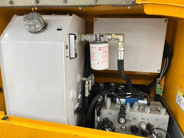 Plataforma de Tijera/ Plataforma de tesoura Haulotte Compact 12DX 12m Diesel Scherenarbeitsbühne 4x4: foto 11