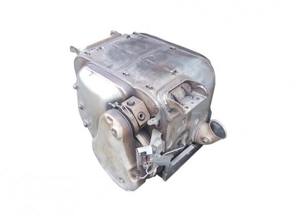 Katalysator SCR Euro 6 VOLVO FL / RENAULT Serie D - 21750081 23171811 85022437 21750067 21750074 7421750067 7421750074 23173965 - Conversor catalítico por Camião: foto 1 Katalysator SCR Euro 6 VOLVO FL / RENAULT Serie D - 21750081 23171811 85022437 21750067 21750074 7421750067 7421750074 23173965 - Conversor catalítico por Camião: foto 1