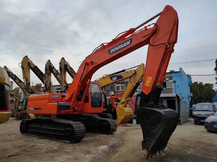 2023 Year Doosan Excavator Dx225 22t Dx225lc Crawler Excavator In Fresh Stock In Shanghai - Escavadora de rastos: foto 4 2023 Year Doosan Excavator Dx225 22t Dx225lc Crawler Excavator In Fresh Stock In Shanghai - Escavadora de rastos: foto 4