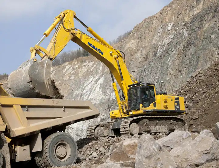 70 Ton Used Japan Komatsu PC700 Excavator for Sale Used Excavator PC220 PC200 PC240 PC600 PC650 PC700 PC800 - Escavadeira: foto 1 70 Ton Used Japan Komatsu PC700 Excavator for Sale Used Excavator PC220 PC200 PC240 PC600 PC650 PC700 PC800 - Escavadeira: foto 1