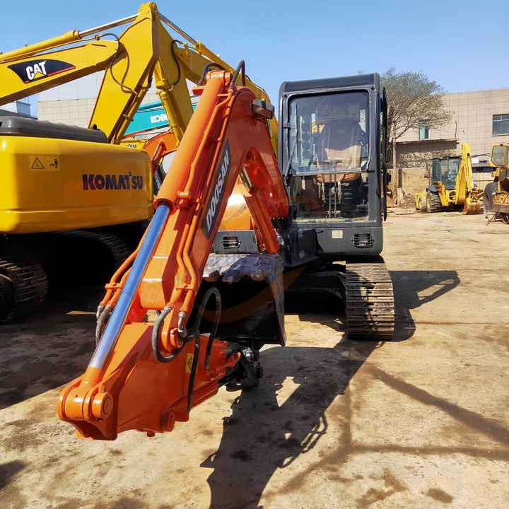 Awesome Performance Korea Imported Small Scale Used Doosan Dh60 Excavator in Shanghai - Escavadora de rastos: foto 1 Awesome Performance Korea Imported Small Scale Used Doosan Dh60 Excavator in Shanghai - Escavadora de rastos: foto 1