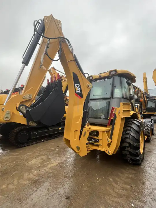 Cheap Price 420f2 Used Backhoe Loader Used Backhoes Cat 420f2 Tractor Backhoe Loader with good working condition on Sale - Retroescavadeira: foto 2 Cheap Price 420f2 Used Backhoe Loader Used Backhoes Cat 420f2 Tractor Backhoe Loader with good working condition on Sale - Retroescavadeira: foto 2