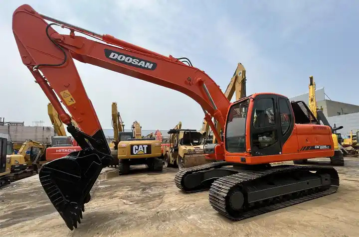 Escavadora de rastos Cheap Used Korea Brand Doosan DX225LC 20 ton Excavator: foto 6