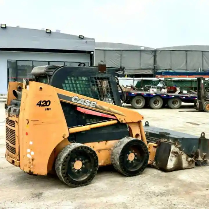 Factory Price case 420 Mini Skid Steer Loader Free After Sale 420 430 440 Mini Skid Steer Loader with Brand Engine - Mini pá carregadora: foto 5 Factory Price case 420 Mini Skid Steer Loader Free After Sale 420 430 440 Mini Skid Steer Loader with Brand Engine - Mini pá carregadora: foto 5