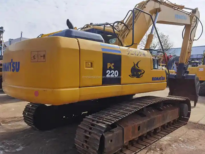 Good Condition Komatsu Used PC220-7 Hydraulic Crawler Excavator Suitable For Construction/ Agriculture Digging - Escavadora de rastos: foto 3 Good Condition Komatsu Used PC220-7 Hydraulic Crawler Excavator Suitable For Construction/ Agriculture Digging - Escavadora de rastos: foto 3