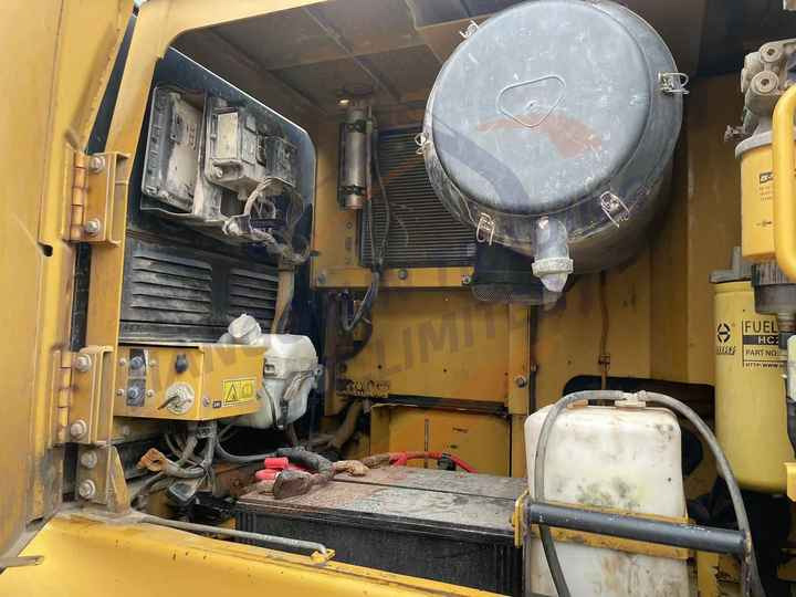 Heavy Cat Mining Excavator Cat 349d, 340d, 345D, 336D Excellent Secondhand Excavator in Shanghai - Escavadeira: foto 2 Heavy Cat Mining Excavator Cat 349d, 340d, 345D, 336D Excellent Secondhand Excavator in Shanghai - Escavadeira: foto 2