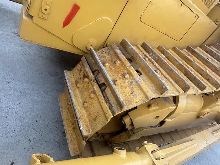 High Efficiency Used Caterpillar Bulldozer cat d8r Used Caterpillar d7g 6g d8r - Buldôzer: foto 5 High Efficiency Used Caterpillar Bulldozer cat d8r Used Caterpillar d7g 6g d8r - Buldôzer: foto 5