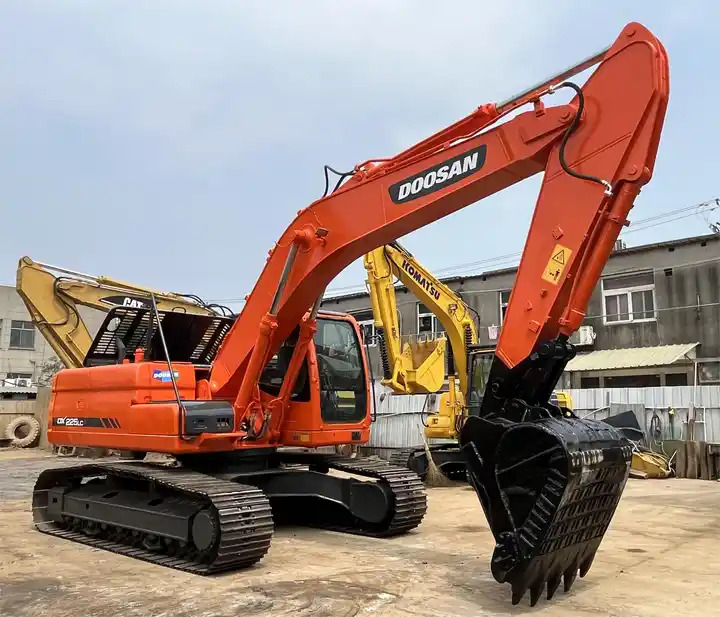 High Quality Korea Made 2019 Year Doosan Brand Dx225 Dx225lc Dx225lca Crawler Excavator - Escavadora de rastos: foto 2 High Quality Korea Made 2019 Year Doosan Brand Dx225 Dx225lc Dx225lca Crawler Excavator - Escavadora de rastos: foto 2