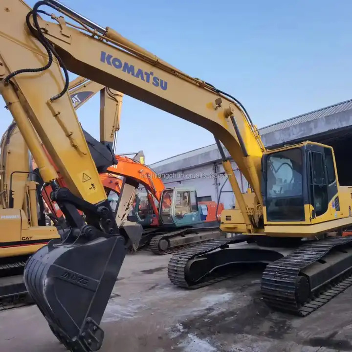 High quality Japan original Used excavator Komatsu PC 200 Used Komatsu PC200 Excavator PC 220-8 220- 8 good condition on sale - Escavadora de rastos: foto 1 High quality Japan original Used excavator Komatsu PC 200 Used Komatsu PC200 Excavator PC 220-8 220- 8 good condition on sale - Escavadora de rastos: foto 1