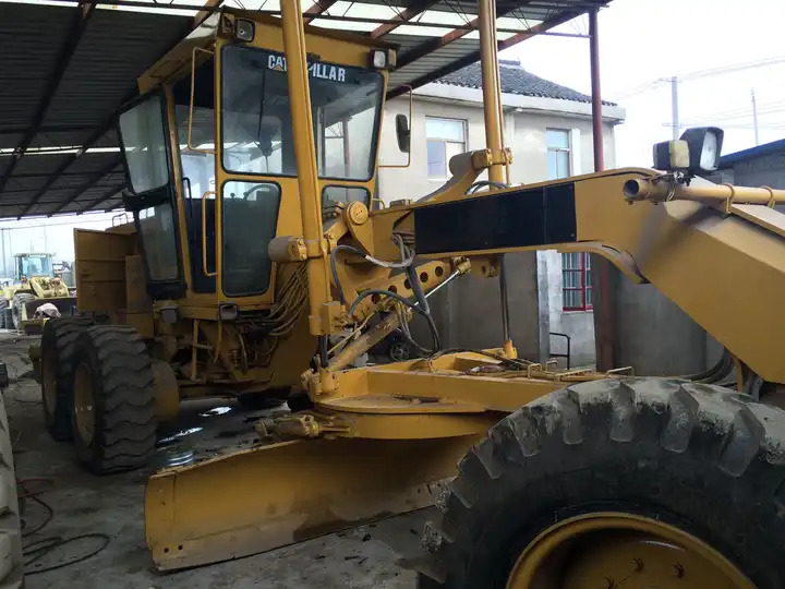 Hot sale High quality CAT 140g Used motor grader original ca motor grader 140g cheap price - Motoniveladora: foto 4 Hot sale High quality CAT 140g Used motor grader original ca motor grader 140g cheap price - Motoniveladora: foto 4
