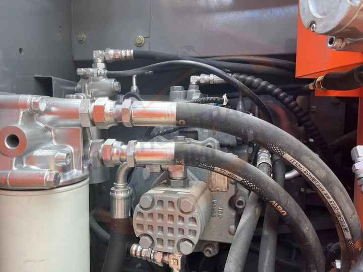 Hot sale Used Hitachi ZX120 digger medium size Excavator second hand excavator - Escavadora de rastos: foto 2 Hot sale Used Hitachi ZX120 digger medium size Excavator second hand excavator - Escavadora de rastos: foto 2