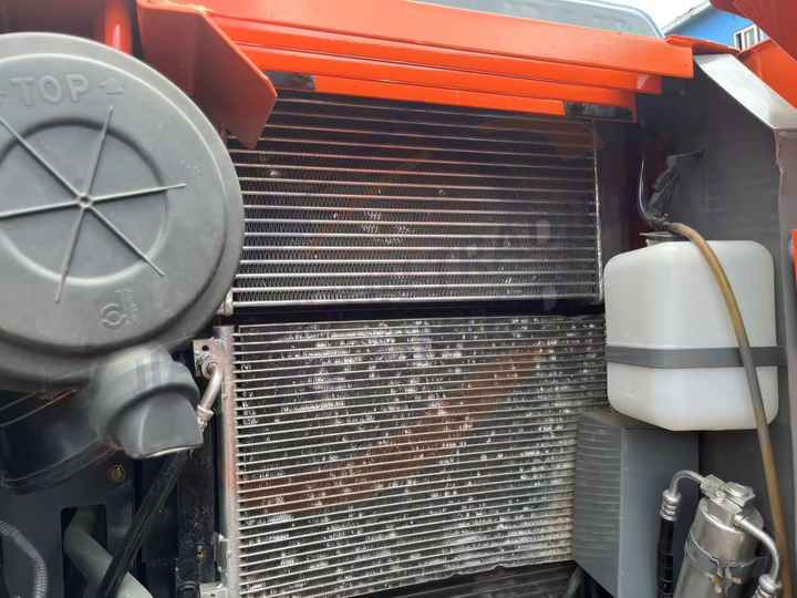 Hot sale Used Hitachi ZX120 digger medium size Excavator second hand excavator - Escavadora de rastos: foto 3 Hot sale Used Hitachi ZX120 digger medium size Excavator second hand excavator - Escavadora de rastos: foto 3