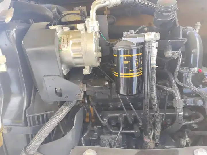 Little Working Hours Used Cheap Komatsu PC60 Excavator Used Mini Komatsu PC78 PC55 PC56 PC60 - Escavadeira: foto 5 Little Working Hours Used Cheap Komatsu PC60 Excavator Used Mini Komatsu PC78 PC55 PC56 PC60 - Escavadeira: foto 5