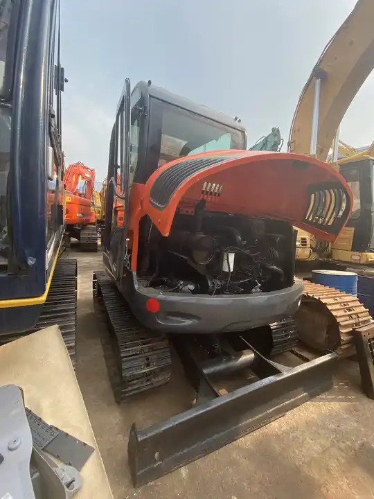 ON SALE Doosan 6ton dx60 Used excavator on sale in stock - Escavadora de rastos: foto 5 ON SALE Doosan 6ton dx60 Used excavator on sale in stock - Escavadora de rastos: foto 5