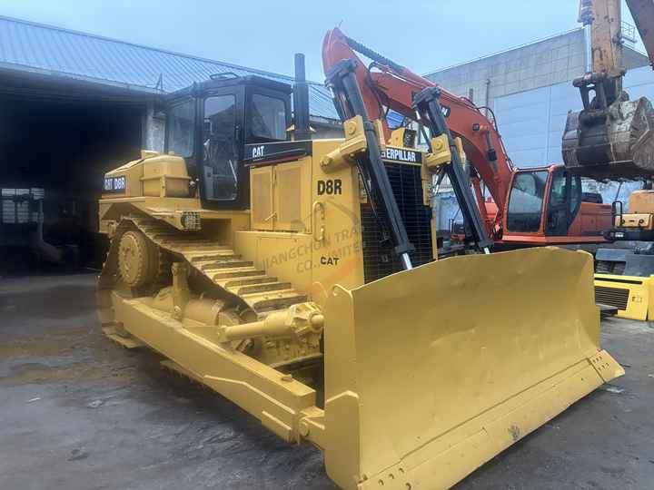 Original Japan Imported Caterpillar D6G Bulldozer Japan Original Cat D6G D7G D7R D9n D8r Used Bulldozers - Buldôzer: foto 3 Original Japan Imported Caterpillar D6G Bulldozer Japan Original Cat D6G D7G D7R D9n D8r Used Bulldozers - Buldôzer: foto 3