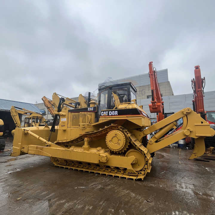Original Japan Imported Caterpillar D6G Bulldozer Japan Original Cat D6G D7G D7R D9n D8r Used Bulldozers - Buldôzer: foto 1 Original Japan Imported Caterpillar D6G Bulldozer Japan Original Cat D6G D7G D7R D9n D8r Used Bulldozers - Buldôzer: foto 1
