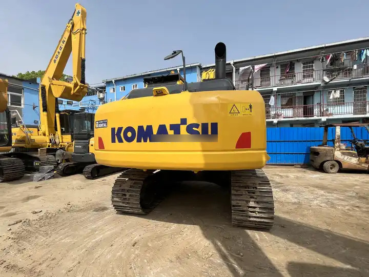 PC220-8 USED EXCAVATOR Good Condition Komatsu PC 200 Original Japan Cheap Used Excavators Used Original Japan Komatsu pc200-8 - Escavadora de rastos: foto 5 PC220-8 USED EXCAVATOR Good Condition Komatsu PC 200 Original Japan Cheap Used Excavators Used Original Japan Komatsu pc200-8 - Escavadora de rastos: foto 5