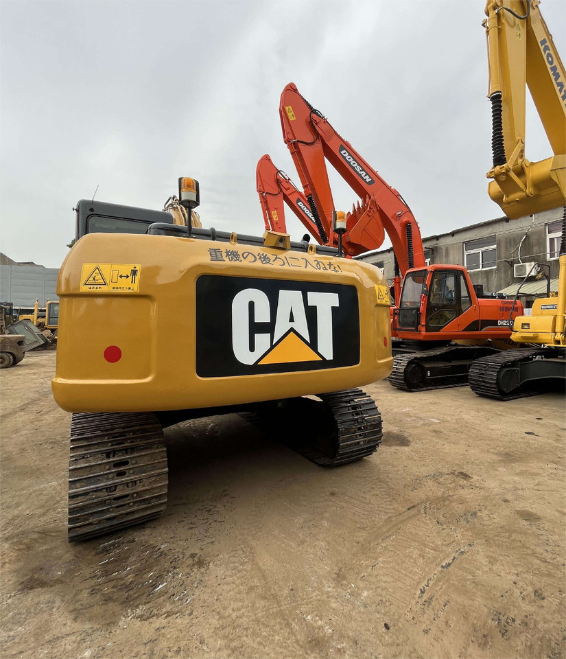 Second Hand Cat Excavator CAT 320D High Quality Japan Used Construction Machine 20ton Excavator - Escavadeira: foto 2 Second Hand Cat Excavator CAT 320D High Quality Japan Used Construction Machine 20ton Excavator - Escavadeira: foto 2