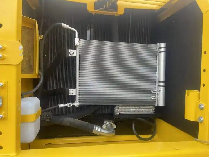 Secondhand Used Pull Throttle Komatsu PC 220-6 with Good Condition PC78 PC78 6 PC110 PC120 PC200 - Escavadeira: foto 5 Secondhand Used Pull Throttle Komatsu PC 220-6 with Good Condition PC78 PC78 6 PC110 PC120 PC200 - Escavadeira: foto 5