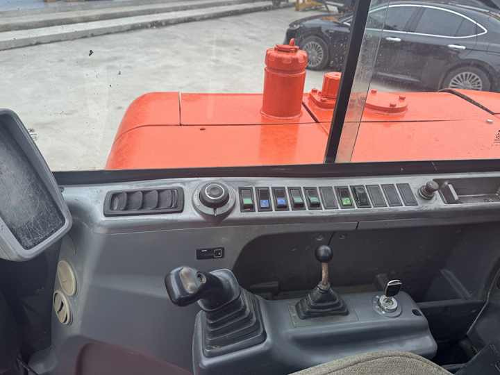 Used Excavator Doosan Dx60 Excavators Earth-moving Machinery Doosan Dx60 Dx80 Dx75 Dx225 Dh55 Dx60-9c for Sale - Escavadora de rastos: foto 3 Used Excavator Doosan Dx60 Excavators Earth-moving Machinery Doosan Dx60 Dx80 Dx75 Dx225 Dh55 Dx60-9c for Sale - Escavadora de rastos: foto 3