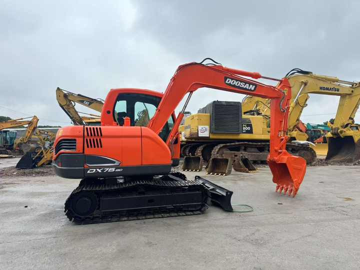 Used Excavator Doosan Dx75-9c Dx80 Dx60 Excavators Machinery Doosan Dx75-9c Dx80 Dx60 Dx225 Good Condition Low Price - Escavadora de rastos: foto 3 Used Excavator Doosan Dx75-9c Dx80 Dx60 Excavators Machinery Doosan Dx75-9c Dx80 Dx60 Dx225 Good Condition Low Price - Escavadora de rastos: foto 3