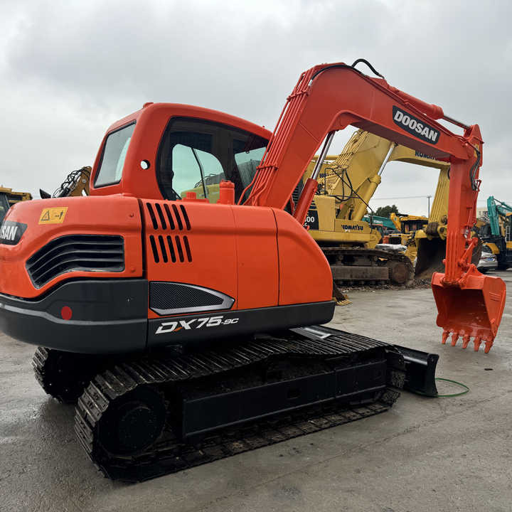 Used Excavator Doosan Dx75-9c Dx80 Dx60 Excavators Machinery Doosan Dx75-9c Dx80 Dx60 Dx225 Good Condition Low Price - Escavadora de rastos: foto 1 Used Excavator Doosan Dx75-9c Dx80 Dx60 Excavators Machinery Doosan Dx75-9c Dx80 Dx60 Dx225 Good Condition Low Price - Escavadora de rastos: foto 1