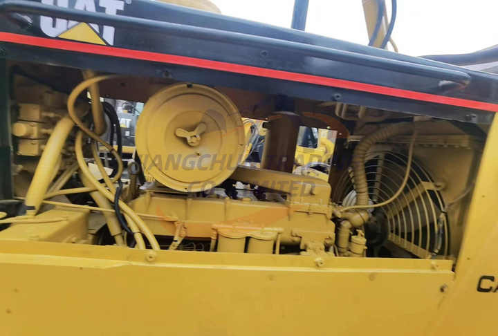 Used Good Condition dozer cat d7g bulldozer Well Maintanced Second hand Caterpillar D7G Crawler Bulldozers D7G D7H D7R - Buldôzer: foto 4 Used Good Condition dozer cat d7g bulldozer Well Maintanced Second hand Caterpillar D7G Crawler Bulldozers D7G D7H D7R - Buldôzer: foto 4