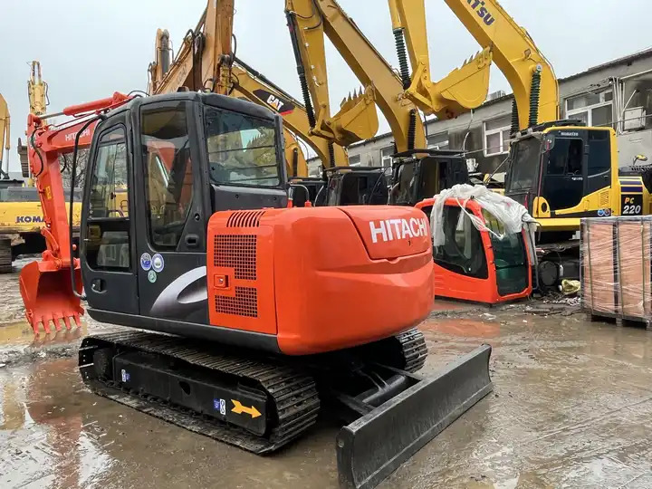 Escavadora de rastos Used Hitachi excavator ZX70 in good condition for sale: foto 7 Escavadora de rastos Used Hitachi excavator ZX70 in good condition for sale: foto 7