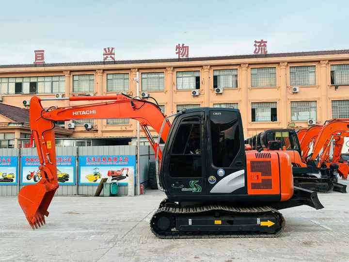 Used Japanese Excavator Hitachi 70 for Sale Hitachi 70 Excavator Hitachi Zx70 - Escavadeira: foto 3 Used Japanese Excavator Hitachi 70 for Sale Hitachi 70 Excavator Hitachi Zx70 - Escavadeira: foto 3
