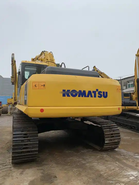 Used Komatsu excavator Pc300-7 in good condition for sale - Escavadora de rastos: foto 2 Used Komatsu excavator Pc300-7 in good condition for sale - Escavadora de rastos: foto 2