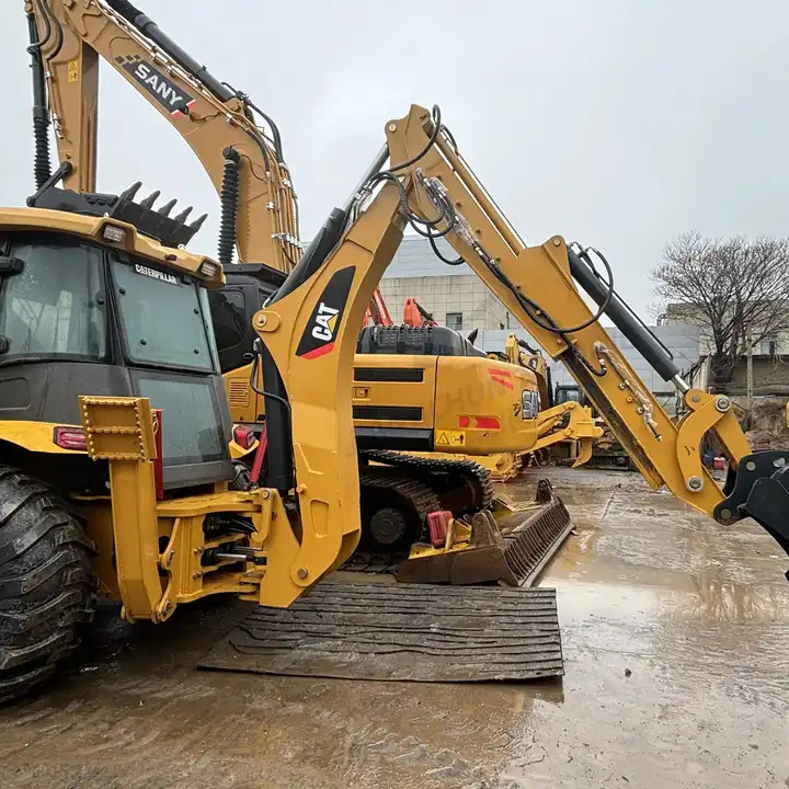 Used caterpillar backhoe loader CAT 420F2 in good condition for sale - Retroescavadeira: foto 2 Used caterpillar backhoe loader CAT 420F2 in good condition for sale - Retroescavadeira: foto 2