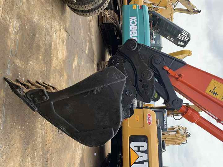 Used excavator doosan dh150 excavators machinery doosan dx60 dx80 dx75 dx225 Good Condition Low price - Escavadora de rastos: foto 2 Used excavator doosan dh150 excavators machinery doosan dx60 dx80 dx75 dx225 Good Condition Low price - Escavadora de rastos: foto 2
