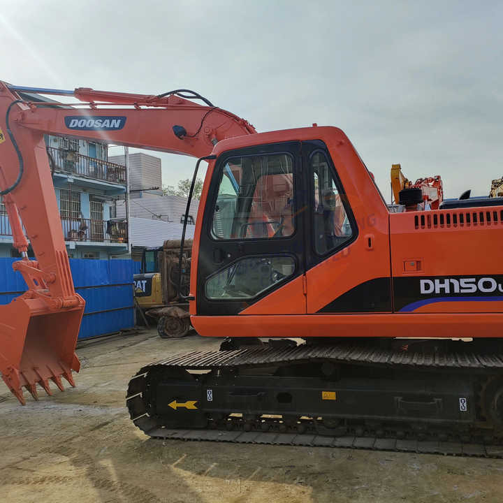 Used excavator doosan dh150 excavators machinery doosan dx60 dx80 dx75 dx225 Good Condition Low price wheel excavator - Escavadora de rastos: foto 1 Used excavator doosan dh150 excavators machinery doosan dx60 dx80 dx75 dx225 Good Condition Low price wheel excavator - Escavadora de rastos: foto 1