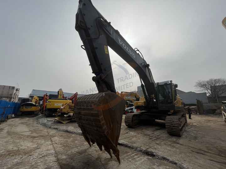 Used Volvo excavator EC 480DL in good condition for sale - Escavadora de rastos: foto 3 Used Volvo excavator EC 480DL in good condition for sale - Escavadora de rastos: foto 3