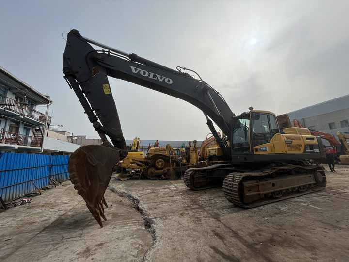 Used Volvo excavator EC 480DL in good condition for sale - Escavadora de rastos: foto 5 Used Volvo excavator EC 480DL in good condition for sale - Escavadora de rastos: foto 5